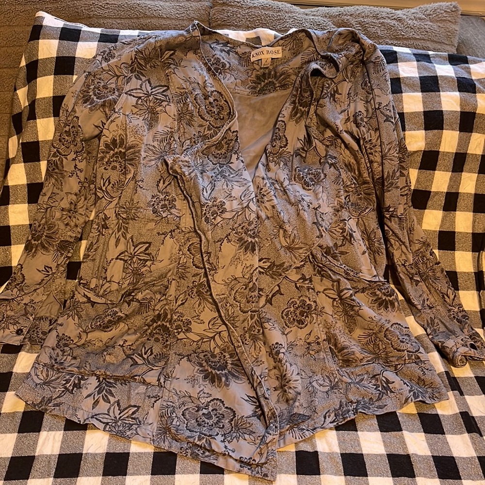 Size large but very loose fit